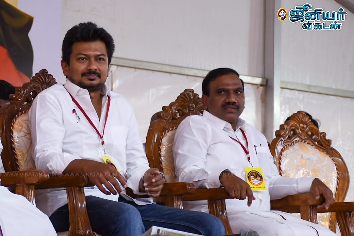 ``உதயநிதி ஸ்டாலின் வில் பி மோஸ்ட் டேஞ்சரஸ் பர்சன் டு ஆல்!” - சொல்கிறார் ஆ.ராசா