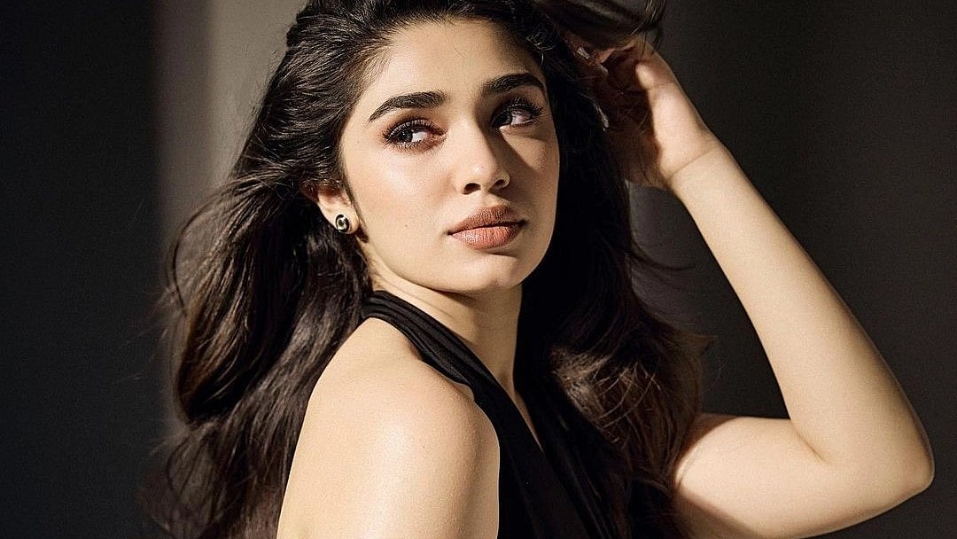 Krithi Shetty: கீர்த்தி ஷெட்டியின் லேட்டஸ்ட் ஸ்டைலிஷ் க்ளிக்ஸ் | Photo Album