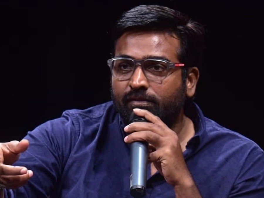 Vijay Sethupathi: `அந்த வாய்ப்பைக் கொடுங்கள் சார்'- சத்யராஜை நெகிழ வைத்த விஜய் சேதுபதி 