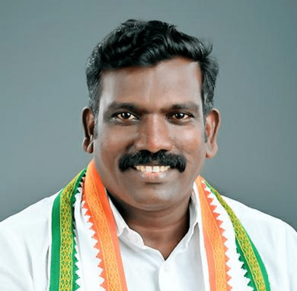 காங்கிரஸ் கவுன்சிலர் நவீன்குமார்
