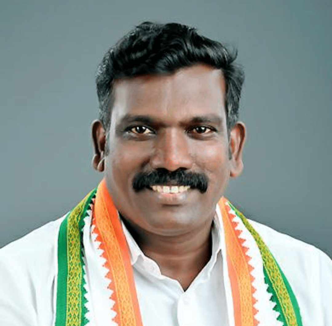 காங்கிரஸ் கவுன்சிலர் நவீன்குமார்