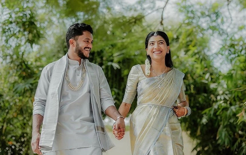 Pooja Kannan: சாய் பல்லவியின் தங்கை பூஜா கண்ணனின் திருமண நிச்சயத்தார்த்த புகைப்படங்கள்|Photo Album 