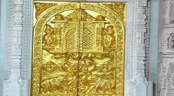 அயோத்தி ராமர் கோயில்: ரூ.25 லட்சத்தில் மணி; 100 கிலோ தங்கத்தில் 42 கதவுகள்!