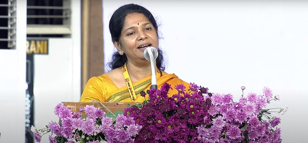 `முழுமையாக கட்டிமுடிக்கப்படாத கோயில்; அரசியல் விளையாட்டில் நாளை திறக்கிறார்கள்!' - கனிமொழி எம்.பி