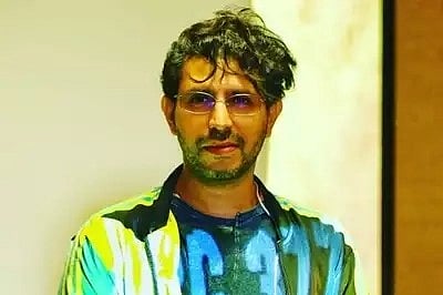 ``குழந்தைக்கு குடியுரிமை பெறுவதில் சண்டை; மகளுடன் தலைமறைவான மனைவி..