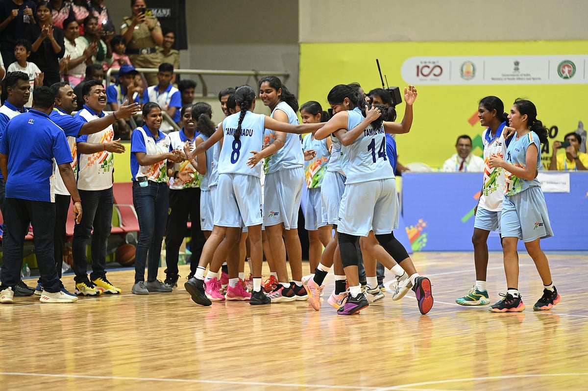 கேலோ இந்தியா: `கடைசிவரை சண்டை செய்யணும்' - கூடைப்பந்து போட்டியில் தங்கம் வென்ற தமிழ்நாடு மகளிரணி!
