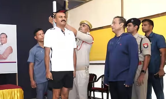 ``ஃபிட்டாக இருங்கள் அல்லது வேலையை விட்டுச் செல்லுங்கள்...'' அஸ்ஸாம் போலீஸுக்கு பிஎம்ஐ சோதனை!