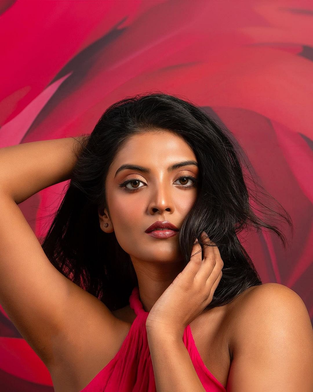 Captain Miller: நிவேதிதா சதிஷின் லேட்டஸ்ட் க்ளிக்ஸ்! | Photo Album