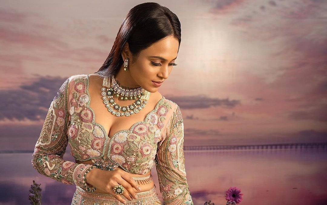 Ramya pandiyan: நடிகை ரம்யா பாண்டியன் லேட்டஸ்ட் க்ளிக்ஸ்! | Photo Album