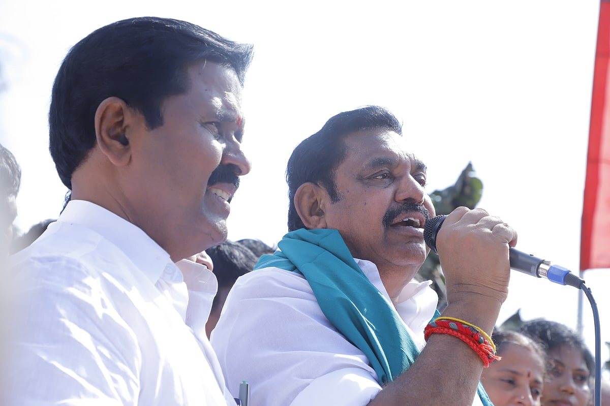 `துரோகி இருக்கும் இடம் ஒரத்தநாடு' - வைத்திலிங்கத்தைச் சாடிய எடப்பாடி பழனிசாமி!