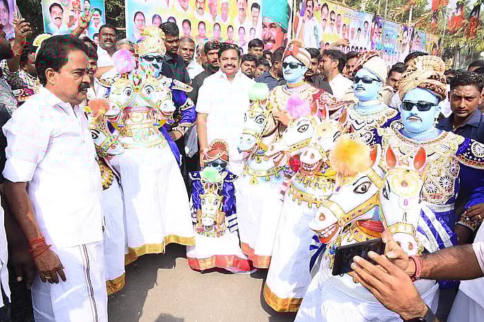 `சேலம் என்றுமே அதிமுக கோட்டைதான்; நாடாளுமன்றத் தேர்தலில் வெற்றி அதிமுக-வுக்கே!' - எடப்பாடி பழனிசாமி