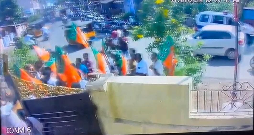 ராமர் பஜனை - பெரியார் கோஷம்... பாஜக VS திமுக  பதைபதைக்கும் பொள்ளாச்சி!