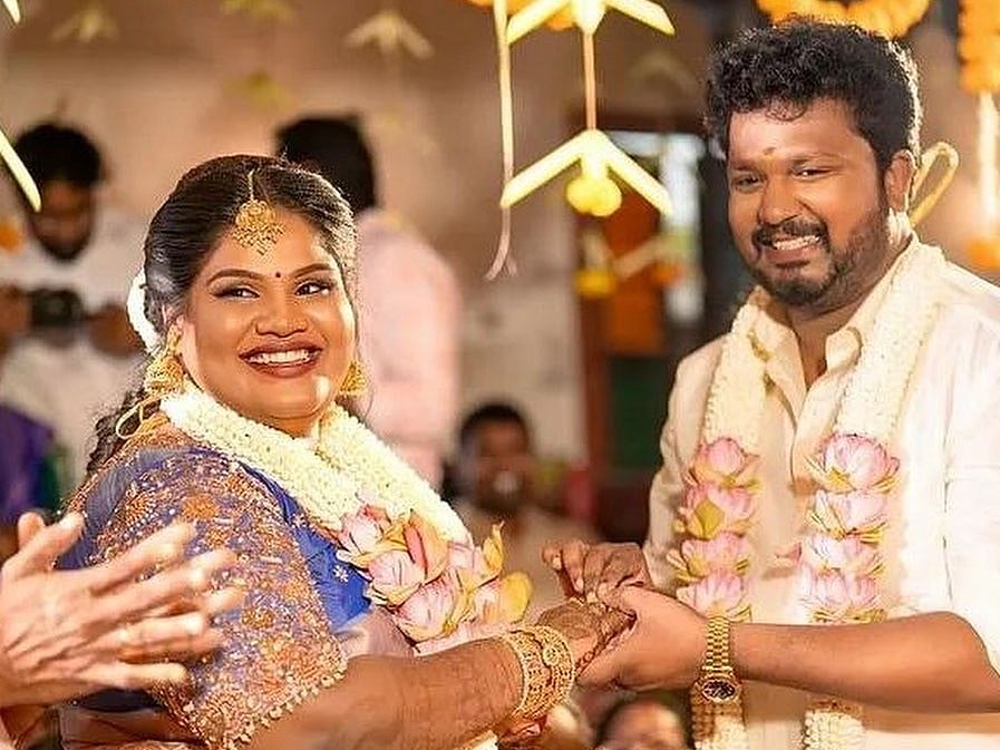 `உங்கள் அன்புடன்...'- ரோபோ சங்கர் மகள் இந்திரஜாவின் நிச்சயதார்த்தப்  புகைப்படங்கள்!|Photo Album 