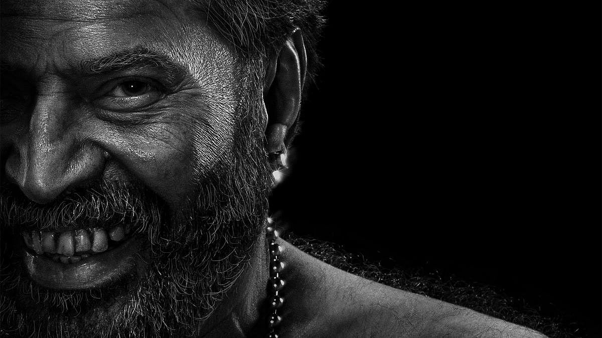 பிரம்மயுகம் விமர்சனம்: மிரட்டும் மம்மூட்டி; இந்த பிளாக் அண்டு ஒயிட் ஹாரர் படம் எப்படியிருக்கிறது?