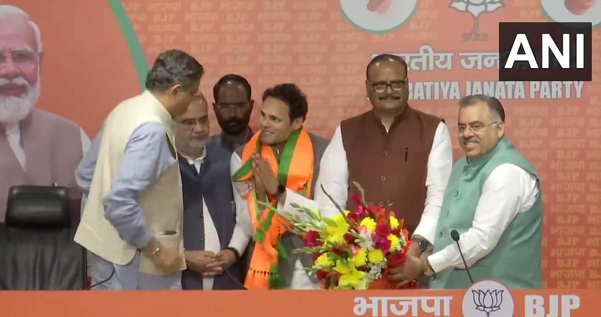 மோடியுடன் மதிய உணவு; 2 வாரங்களில் பாஜக-வில் இணைந்த பகுஜன் சமாஜ் எம்.பி - மாயாவதி ரியாக்சன் என்ன?!