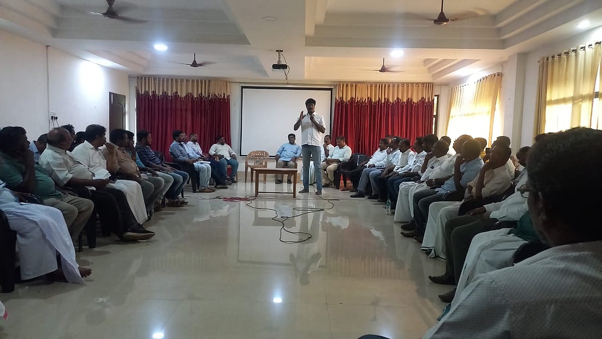 குமரி: `மீனவர்கள் ஓட்டுப்போடும் மெஷினா?' - திமுக-விடம் ராஜ்ய சபா சீட் கேட்கும் மீனவர் கூட்டமைப்பு!