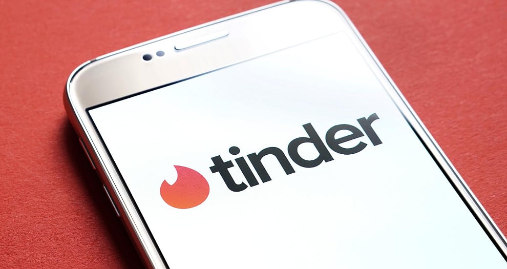 Tinder: ஒரு நாளைக்கு 500 புரொஃபைல்களை ஸ்வைப் செய்த நபர்... கடைசியில் என்ன ஆனார் தெரியுமா..?