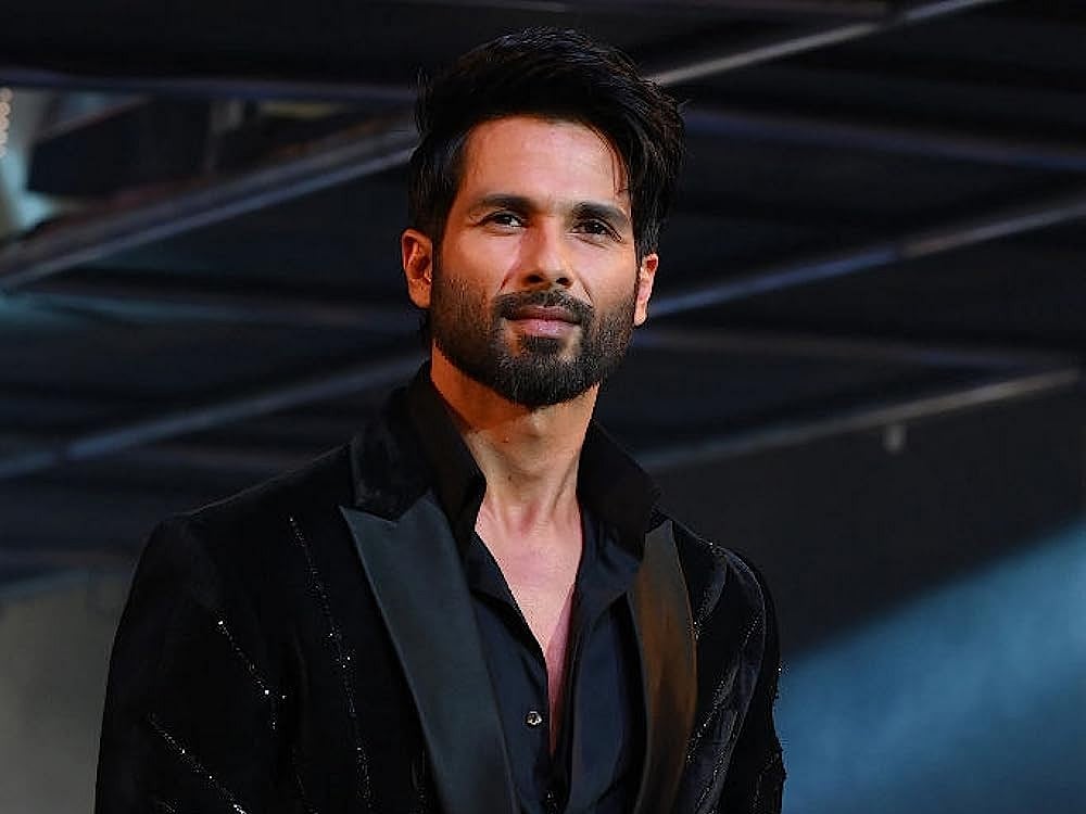 `என் மகளுக்குத் தெரியாமல் மறைந்திருந்தே புகைபிடிப்பேன், அதனால்...! - மனம் திறந்த ஷாகித் கபூர்