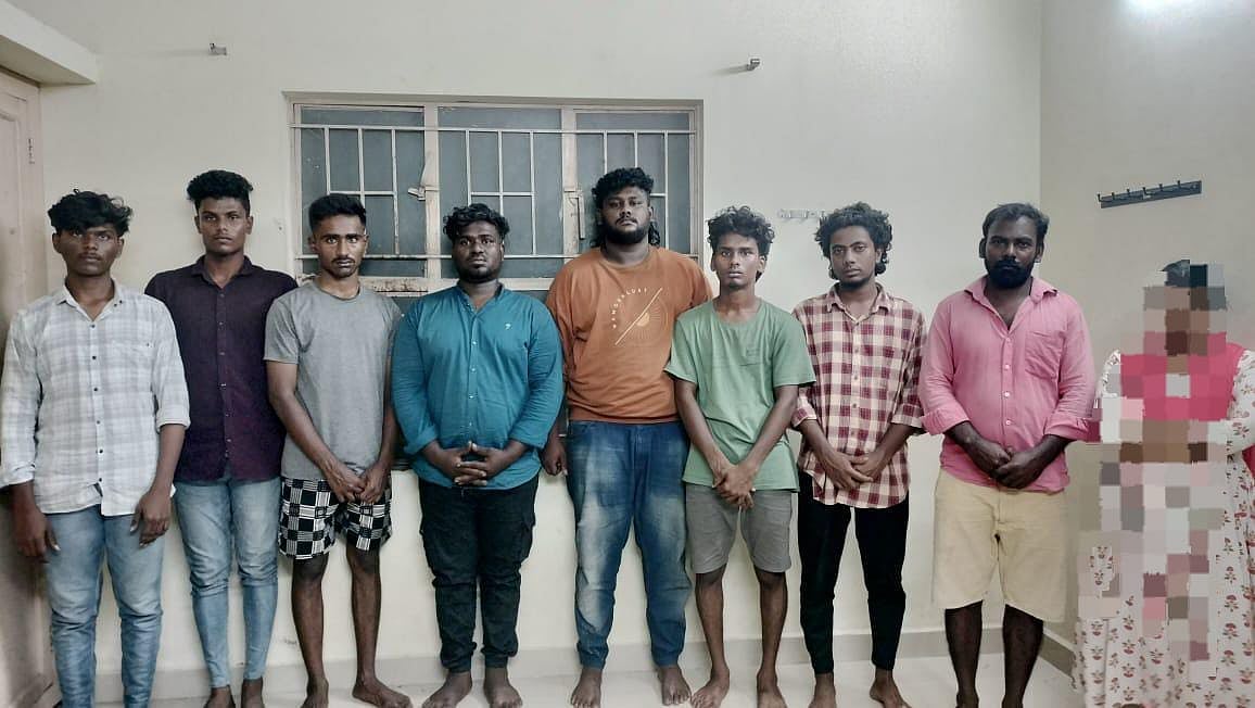 பாலியல் தொழிலில் மனைவி; வீடியோ எடுத்து மிரட்டும் கணவன் - புகார் கொடுத்தவர்களே சிக்கிய பின்னணி!