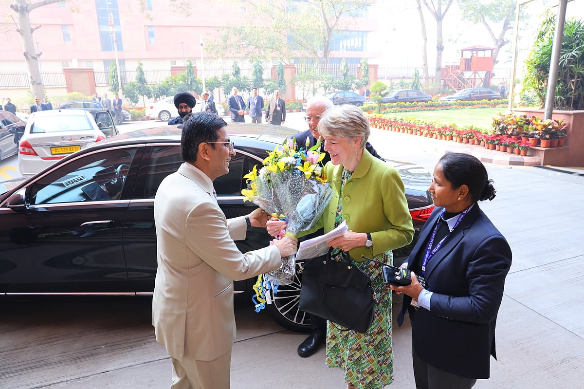 `இந்தியாவின் தோழி..!’ - சர்வதேச நீதிமன்ற நீதிபதியைப் புகழ்ந்த உச்ச நீதிமன்ற தலைமை நீதிபதி சந்திரசூட்