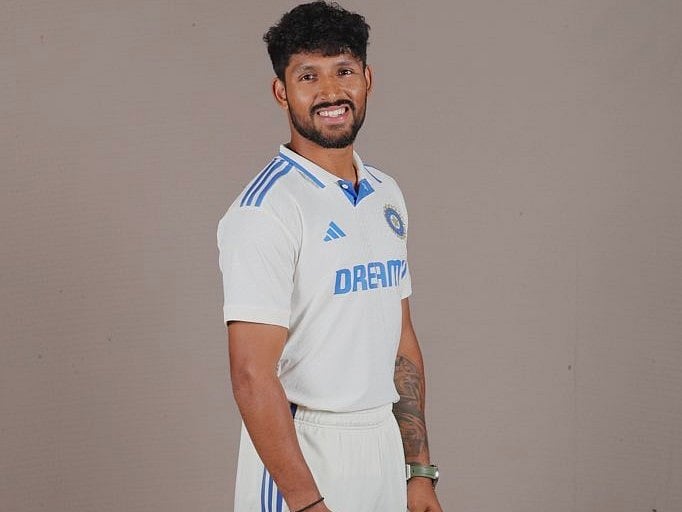 Dhruv Jurel: `செயினை விற்று கிரிகெட்டர் ஆக்கிய அம்மா!' - அடுத்த தோனி ஆவாரா துருவ் ஜூரேல்?