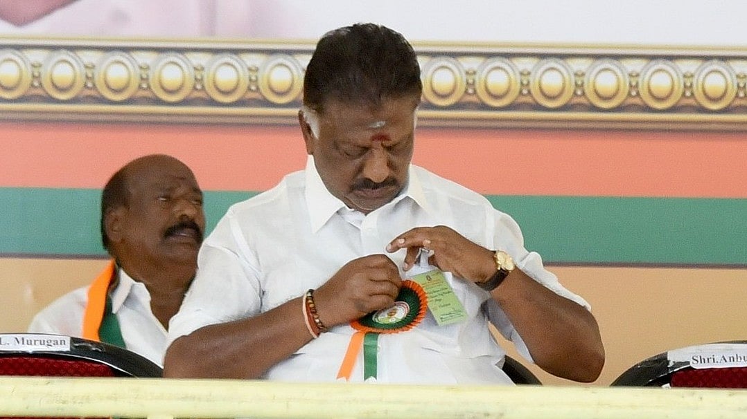 ADMK: அதிமுக-வில் ஓ.பி.எஸ் மீண்டும் இணைய துடிப்பது ஏன்?!