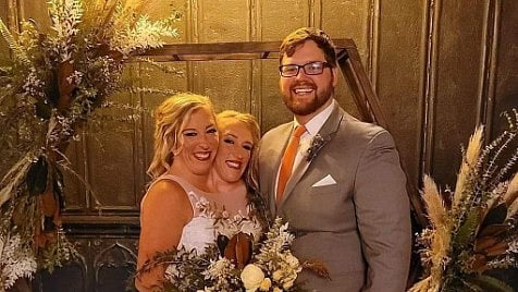 அப்பி மற்றும் பிரிட்டானி ஹென்சல்!