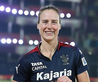 Ellyse Perry: `வொண்டர் வுமன்' - ஆர்சிபிக்காக கோப்பையை வென்று கொடுத்தவர் - யார் இந்த எல்லிஸ் பெர்ரி?
