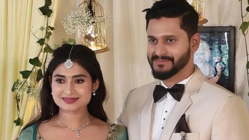 தமிழும் சரஸ்வதியும்: கூர்க் முறைப்படி நடைபெற்ற அக்‌ஷிதா திருமண நிச்சயதார்த்தம்!