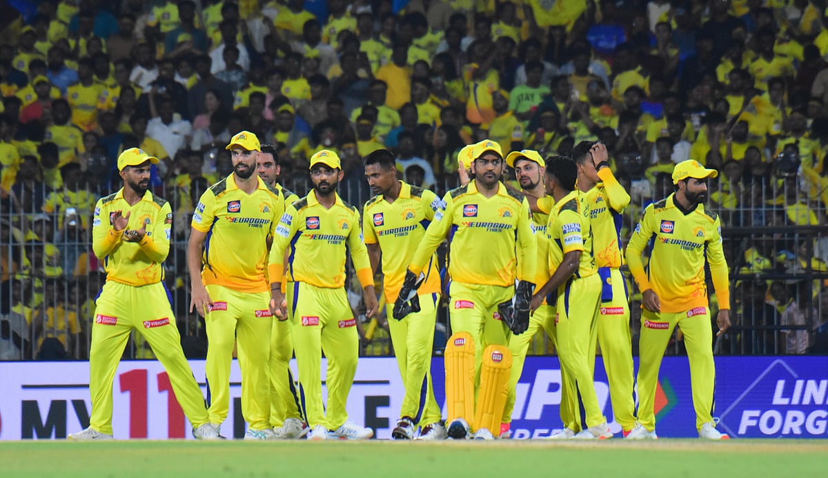 CSK v RCB: வெற்றியோடு தொடங்கிய ருத்துராஜ்; அடி மேல் அடி வாங்கிய ஆர்.சி.பி! | Exclusive Photo Album