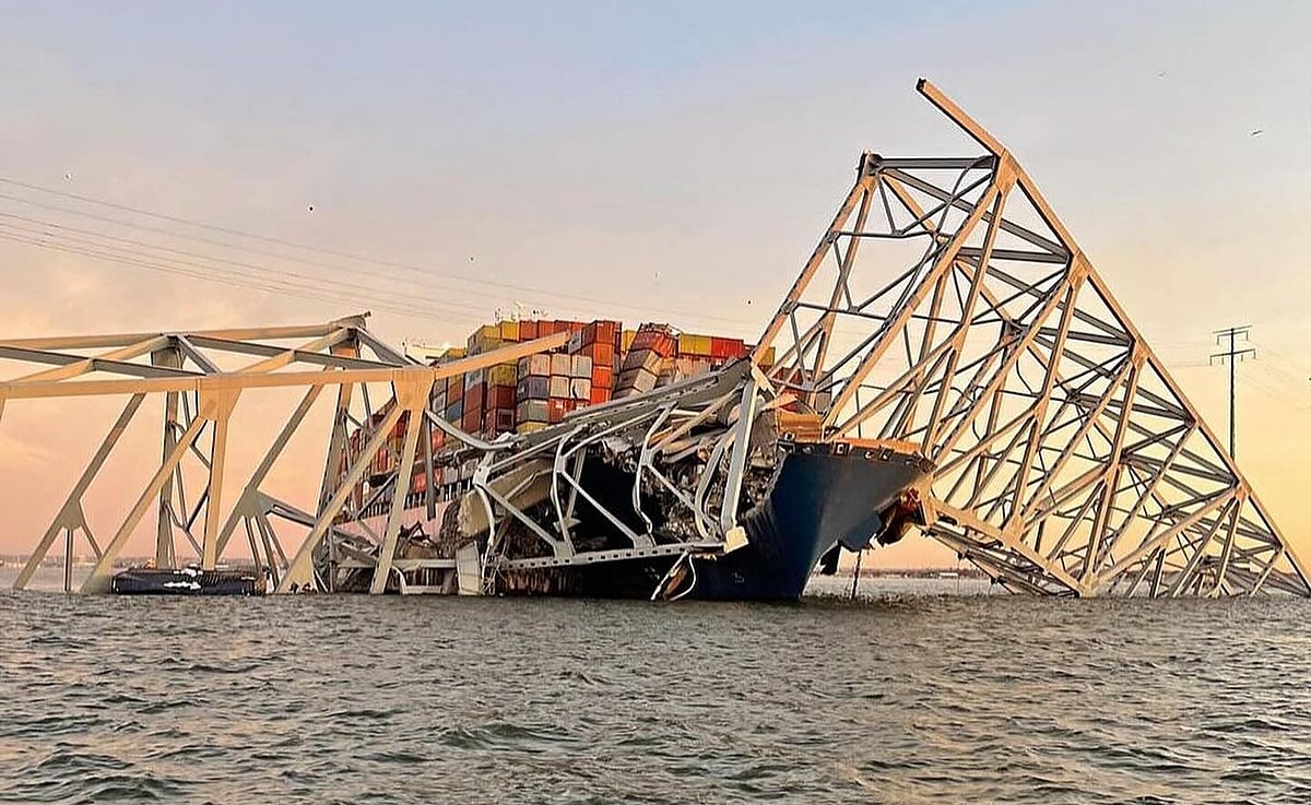 Baltimore bridge collapse: `அவர்கள் சமயத்தில் எச்சரித்ததால்...' - இந்திய மாலுமிகளைப் பாராட்டிய பைடன்
