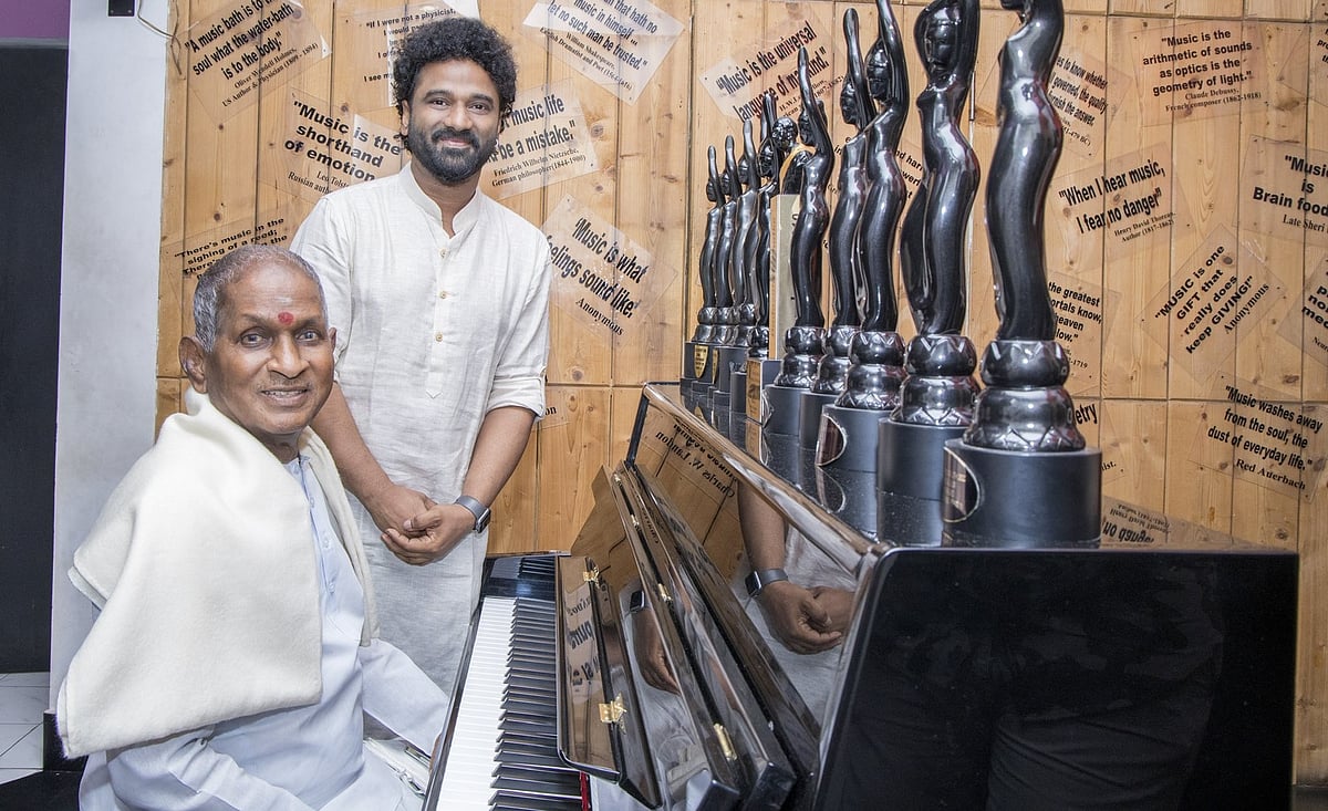 ''பக்தனுக்கு தெய்வ தரிசனம்'' - இளையராஜாவின் விசிட் குறித்து நெகிழும் தேவிஶ்ரீ பிரசாத்