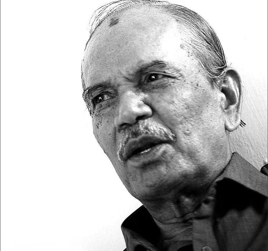 'களத்திலும் எழுத்திலும் பணியாற்றப் பாதை தந்தவர்' - எழுத்தாளர் இராசேந்திர சோழன் காலமானார்! 