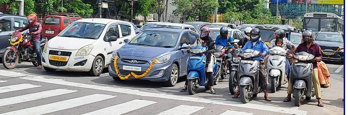 Traffic: பெற்றோர்களே, 18 வயதாகாத சிறுவர்கள் வாகனம் ஓட்டினால்… கன்னா பின்னா அபராதத்துடன் RC ரத்து!