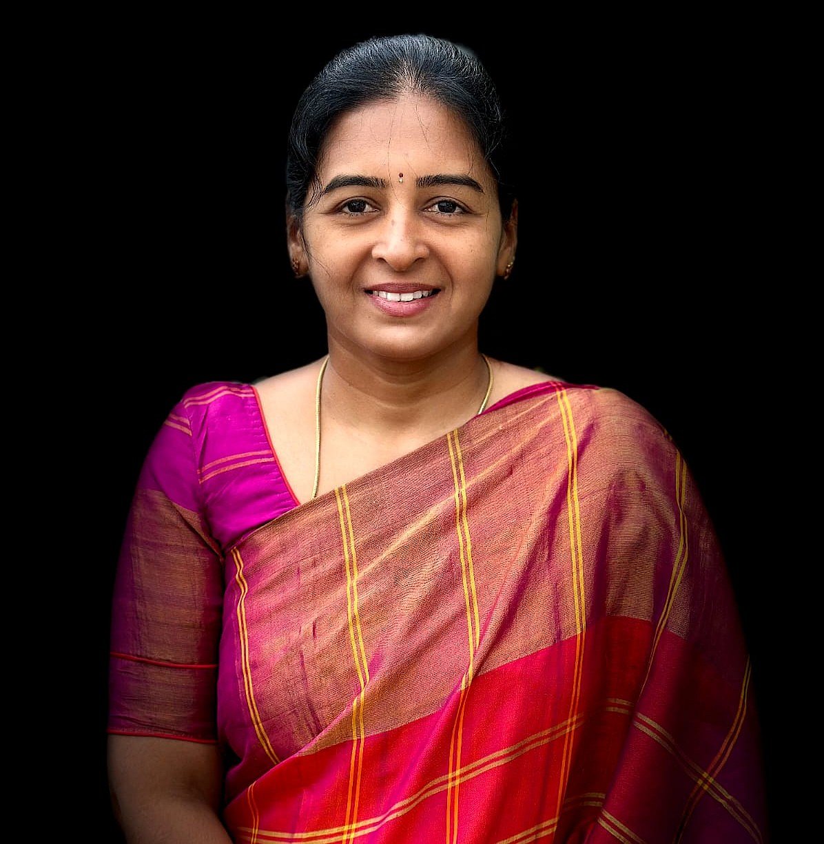 ரூ.5,000 முதலீடு, மாதம் ரூ. 3 லட்சம் வர்த்தகம், காங்கேயம் காயத்ரியின் வெற்றி! 
|#HerBusiness-5