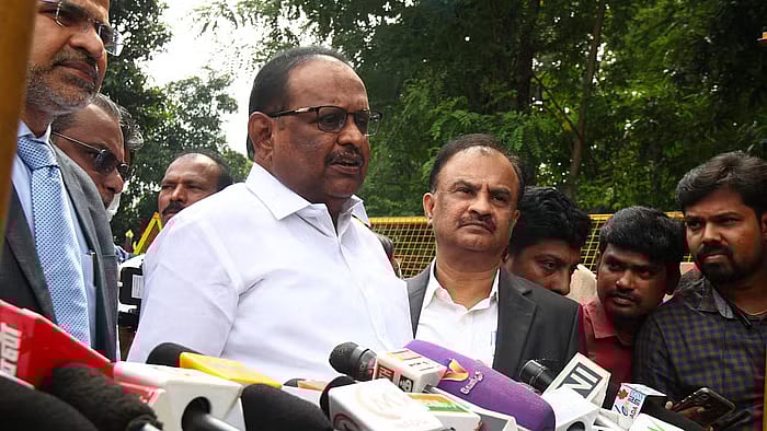 `தமிழிசை, எந்தத் தொகுதியில் நின்றாலும் டெபாசிட்டுக்குப் போராட வேண்டும்!'- சொல்கிறார் அமைச்சர் ரகுபதி