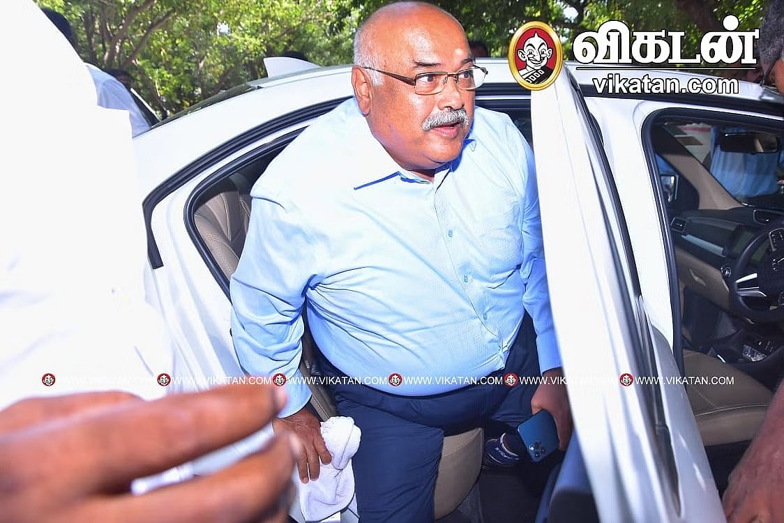 பாலியல் தொல்லை வழக்கு: `ராஜேஷ் தாஸை கைது செய்ய இடைக்கால தடை..!' - உச்ச நீதிமன்றம் 