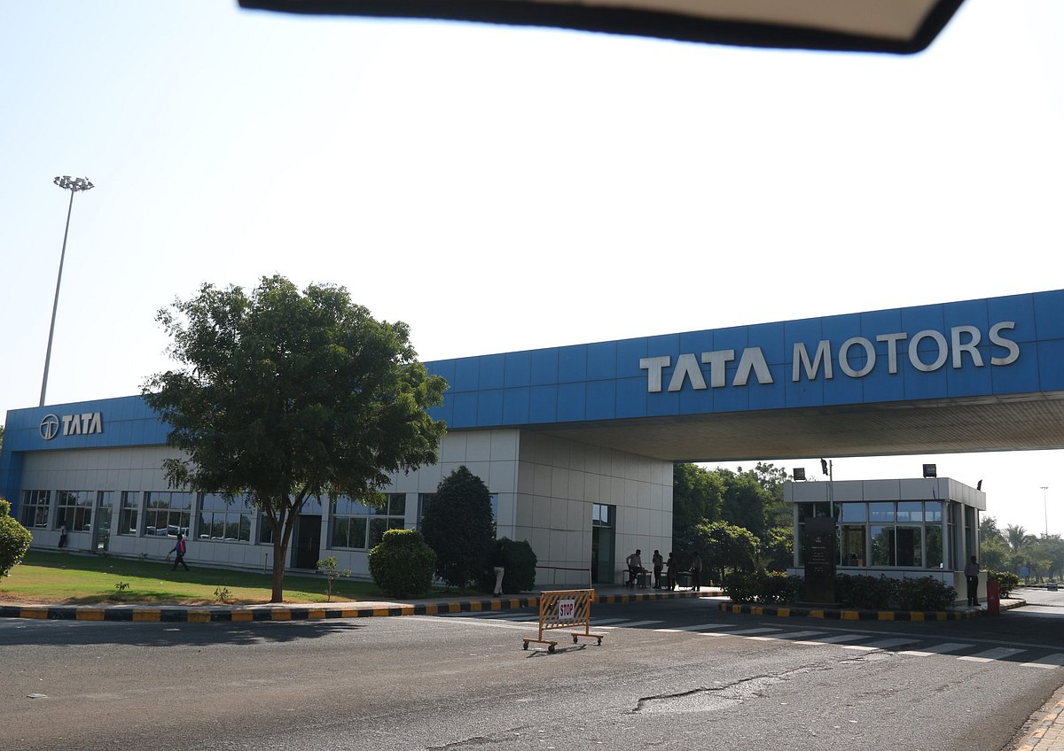 Tata Motors: `டாடாவும் இங்கதான், ஜாகுவாரும் இங்கதான்!' இன்ஜினீயர்ஸ், ராணிப்பேட்டை கிளம்ப ரெடியா?