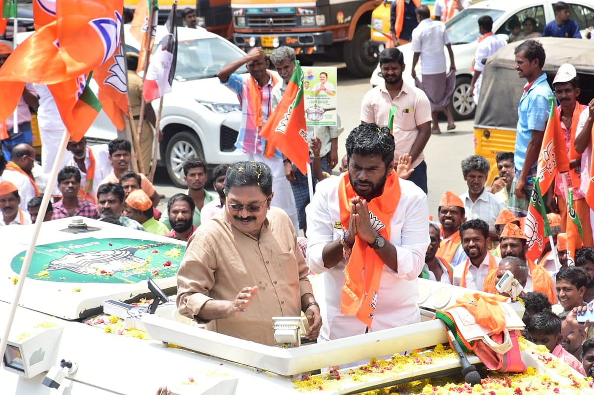 `தேர்தலுக்குப் பிறகு அதிமுக உண்மையான தலைவர் கைகளுக்கு வரும்!' - தேனியில்  அண்ணாமலை பேச்சு