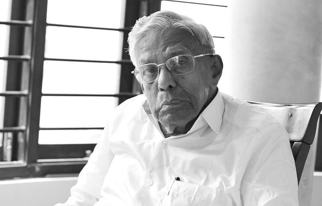 ”ஒரு தொண்டராக இருந்து தலைவரானவர்  ஆர்.எம்.வீ. சார்”  - நெகிழும் எஸ்.பி.முத்துராமன்