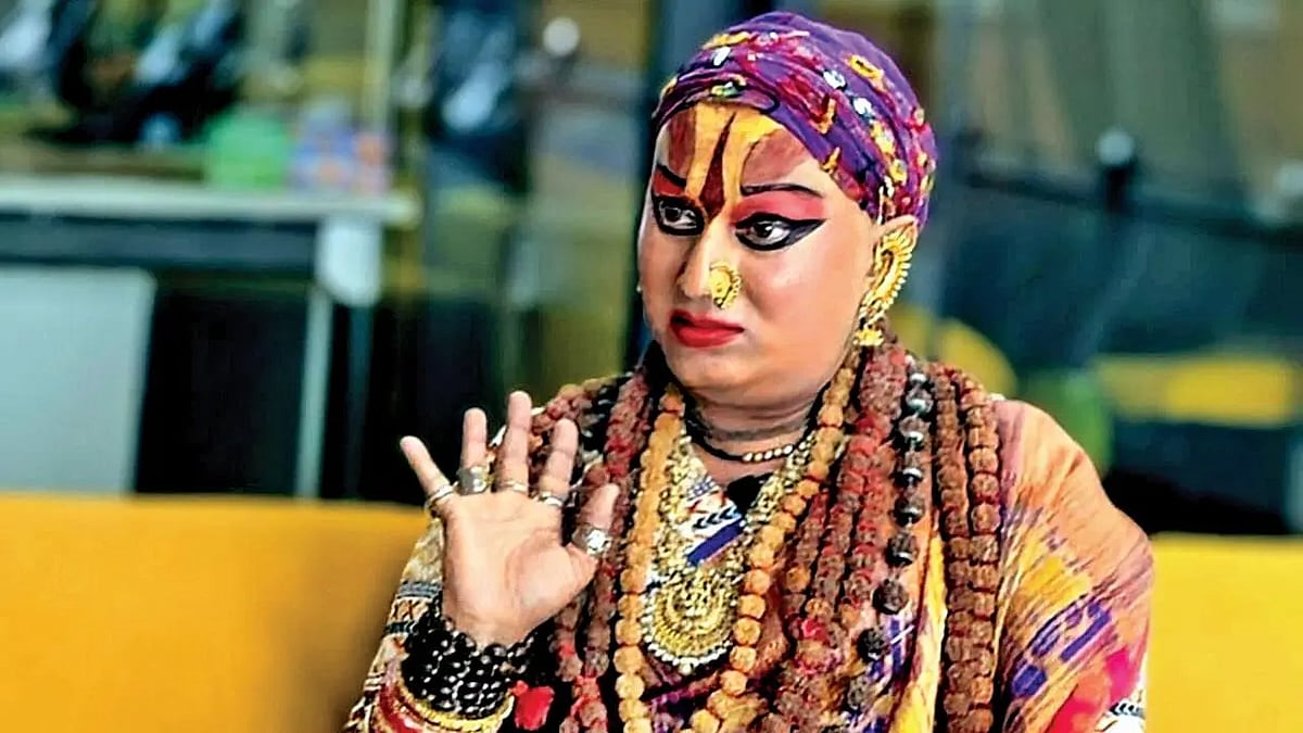 வாரணாசி: `திட்டங்களை தொடங்கிவைக்க மட்டுமே இங்கு வருகிறார்' - மோடியை எதிர்த்து போட்டியிடும் திருநங்கை