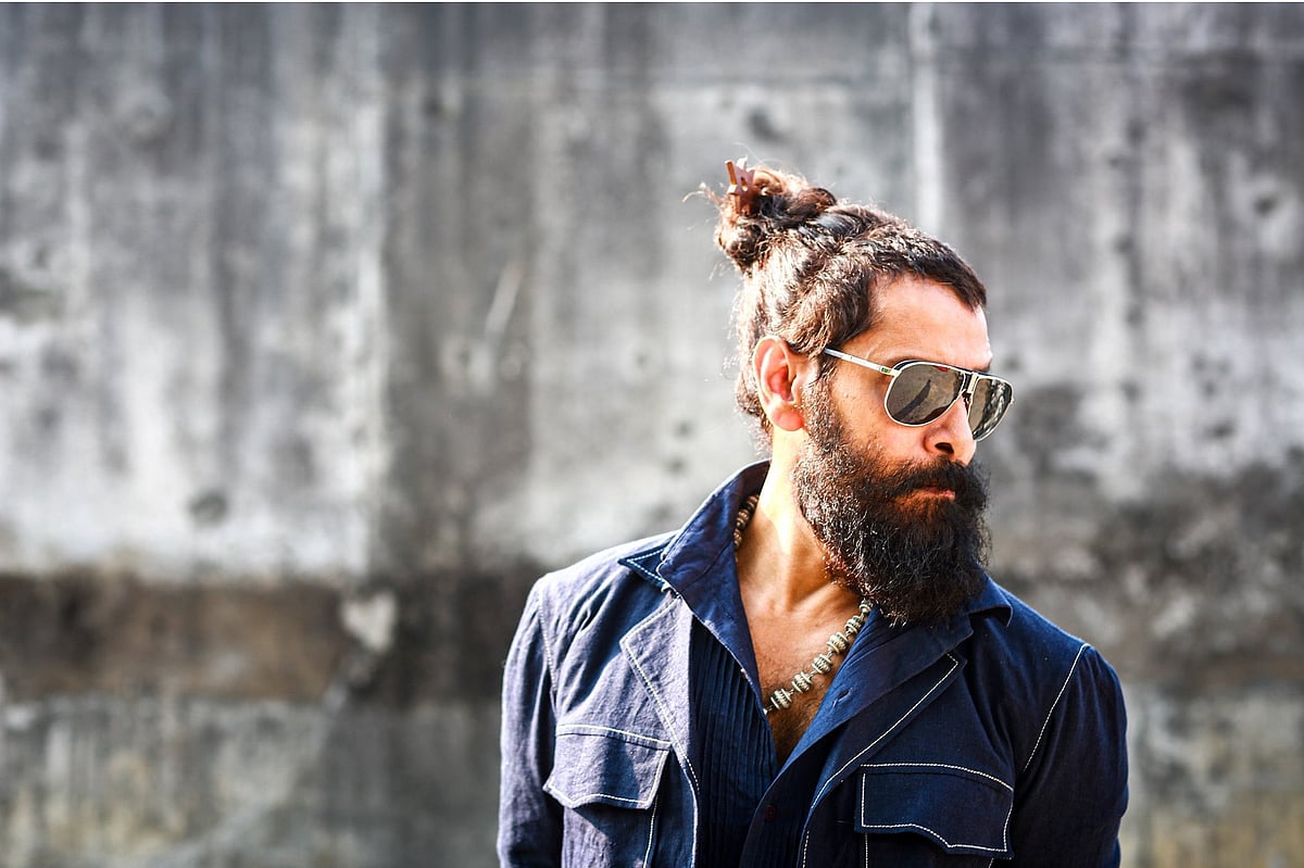 Vikram: `யாரிந்த நடிகர்!' ஆச்சர்யப்பட்ட கமல்; காந்திக்கு டப்பிங் - விக்ரம் பிறந்தநாள் பகிர்வு!