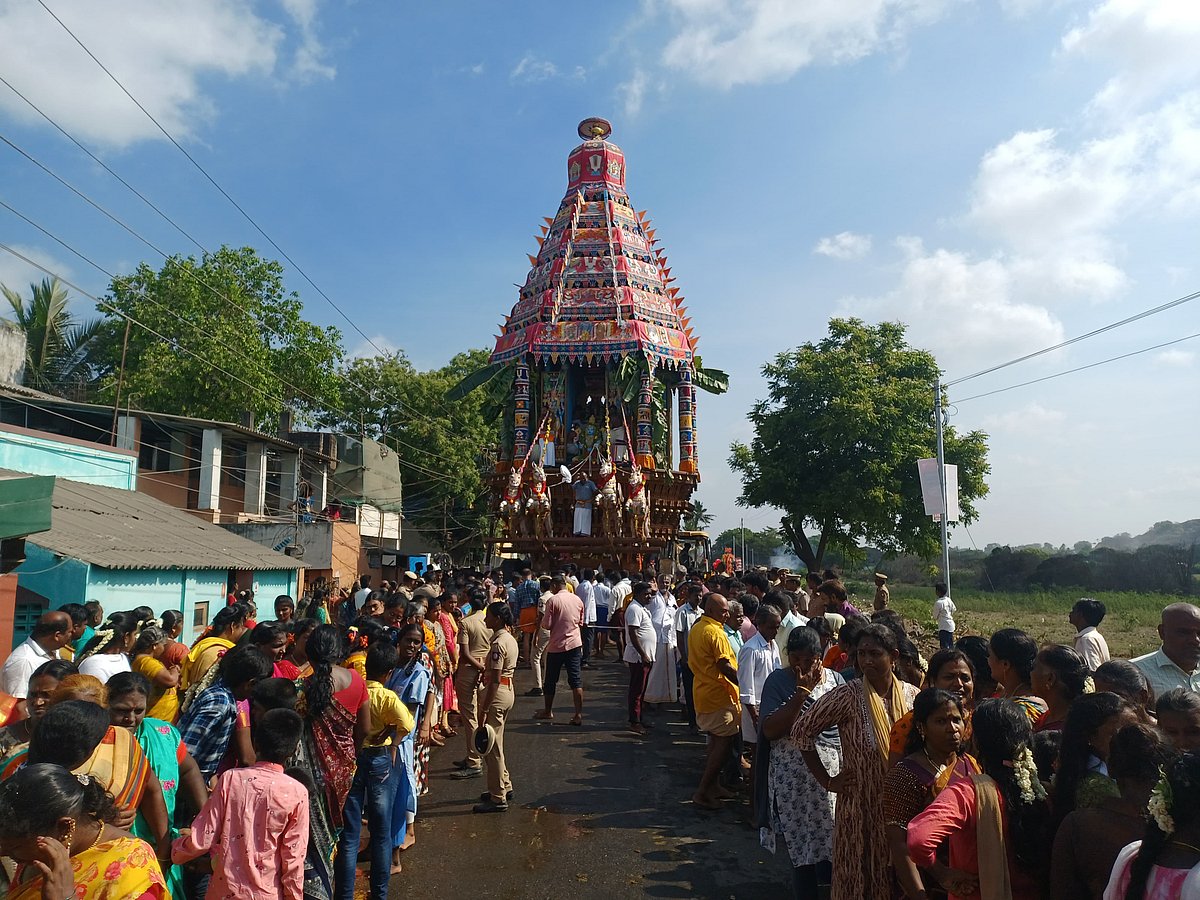 `ஆழ்வார்கள் போற்றிய திருநீர்மலை திவ்ய தேசத்தில் பங்குனித் திருவிழா!' கோலாகலத் தேரோட்ட தரிசனம்! 