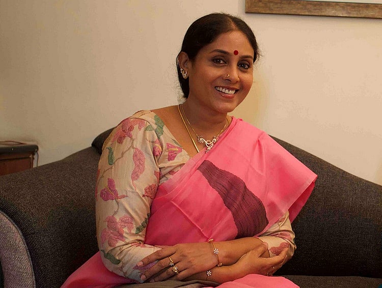 `கொலை மிரட்டல் விடுத்தாரா? சரண்யா பொன்வண்ணன்' - உண்மையில் நடந்தது இதுதான்...