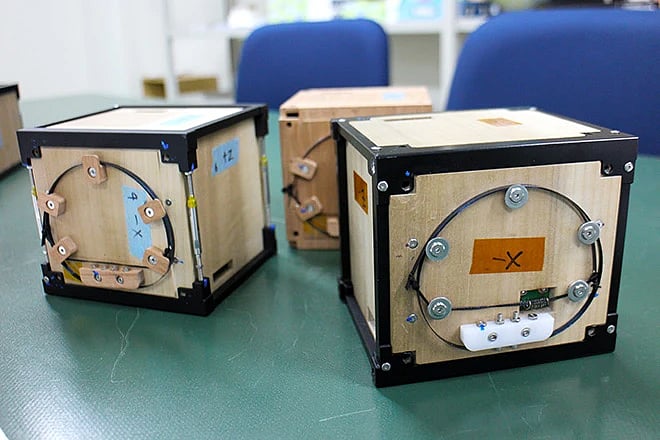 Japan: காற்று மாசுபாட்டைக்  கட்டுப்படுத்த மரத்தாலான செயற்கைக்கோள் - அசத்திய ஜப்பான்!