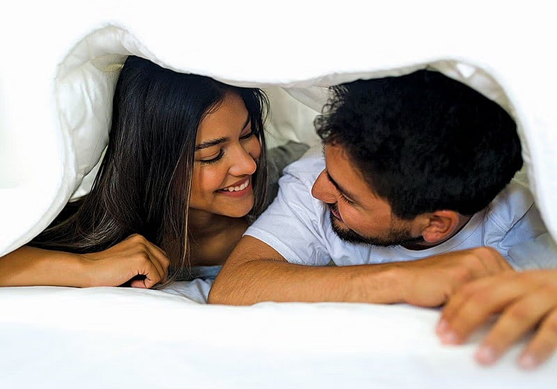 Happy relationship: தம்பதிகள் லவ்வர்ஸ் மாதிரி இருக்க 11 பாயின்ட்ஸ்... | காமத்துக்கு மரியாதை - 173