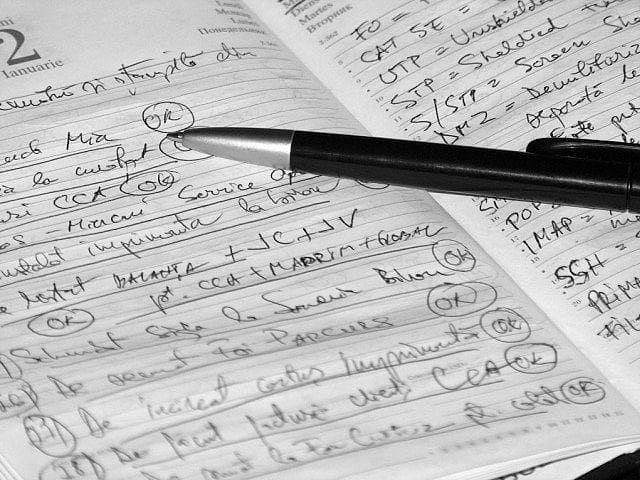 Italy: குறைவான மதிப்பெண் பெற்ற சிறுமி; தண்டனையாகச் சாலையில் விட்டுச் சென்ற தாய்! - என்ன நடந்தது?