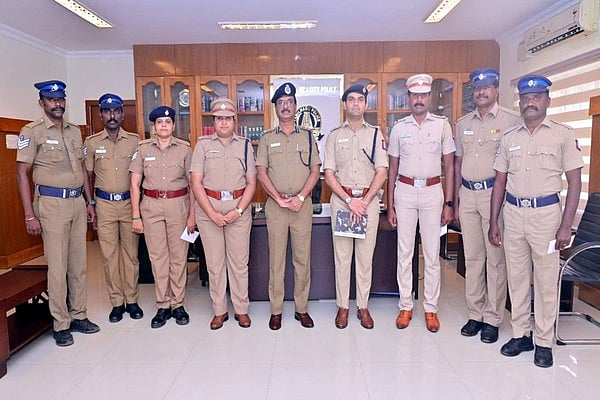 மோசடி கும்பலை பிடித்த சிறப்புப்படை