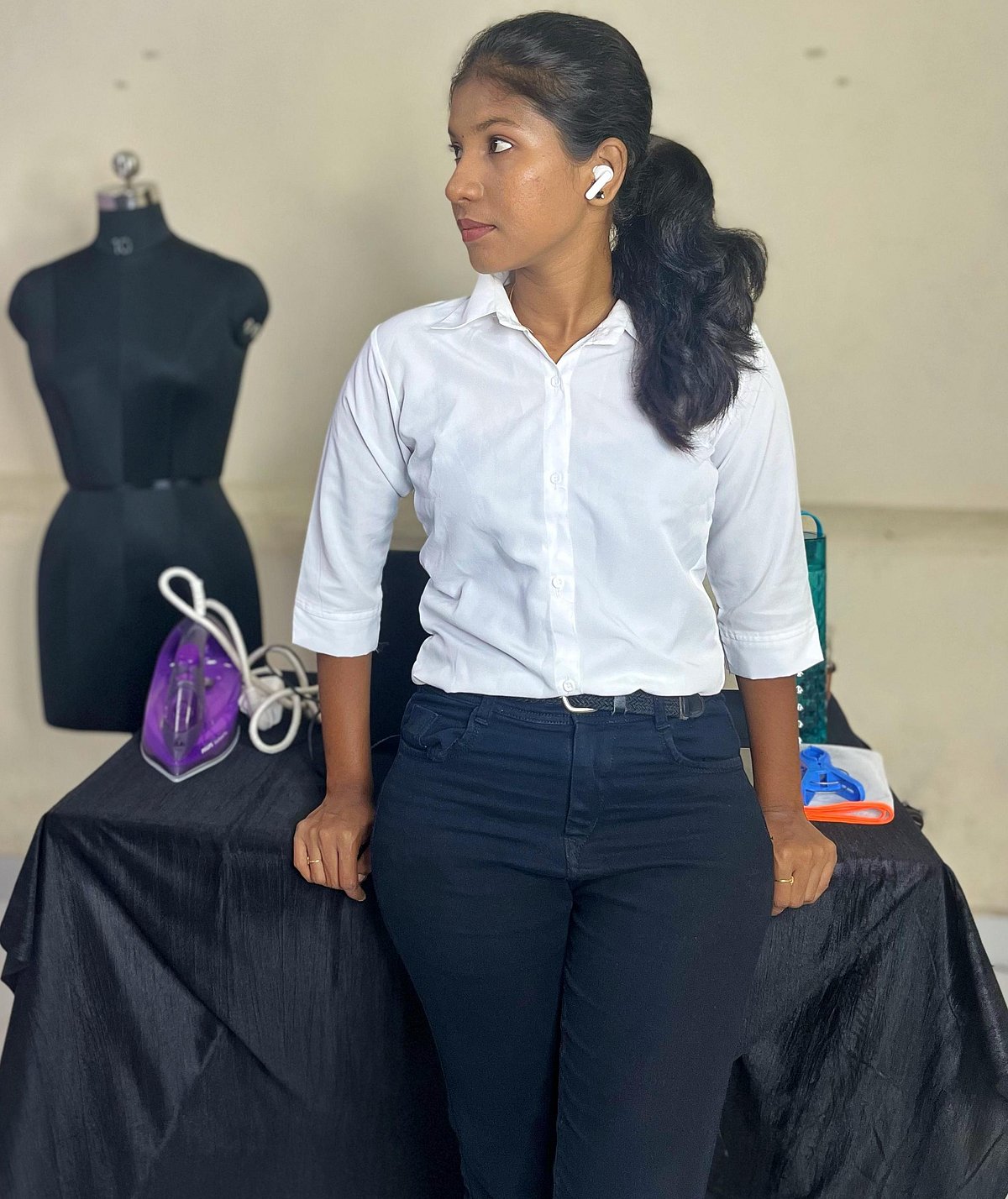 புடவை ப்ரீ ப்ளீட்டிங்... மாதம் ரூ.80,000 சம்பாதிக்கும் இளம்பெண் கவிதா! | Her Business-12