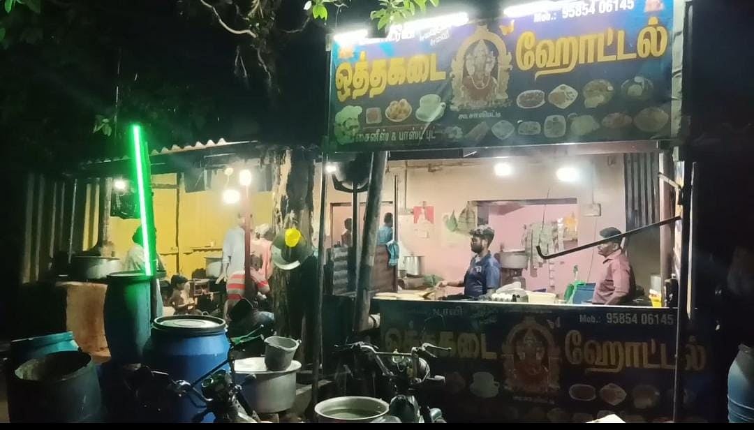 சாப்பிட்டதற்கு பணம் கேட்ட ஹோட்டல் உரிமையாளர்; பொருள்களைச் சேதப்படுத்தி அரிவாளால் மிரட்டிய ரெளடி!